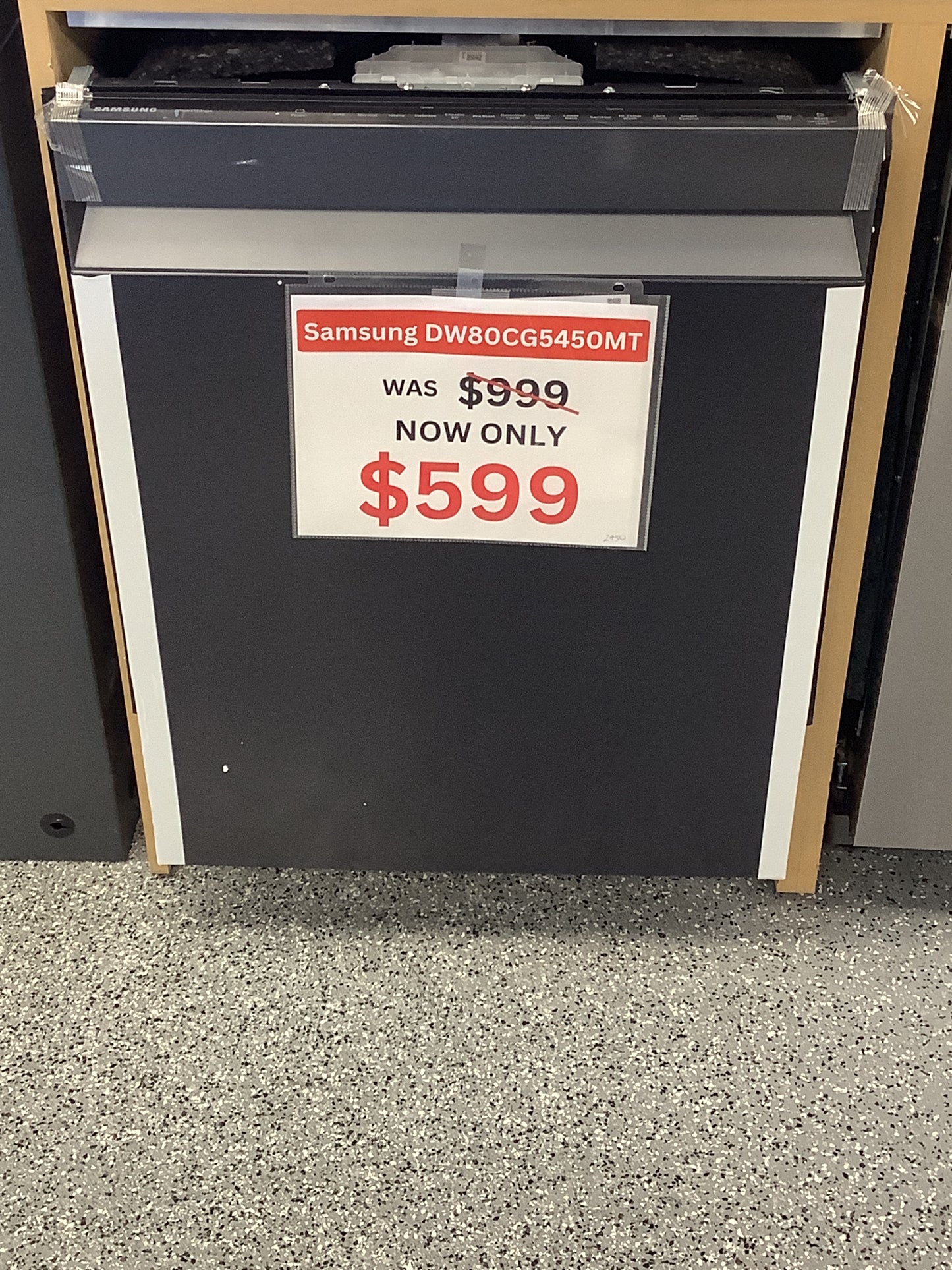 Samsung - Smart 46 dBA Dishwasher with StormWash™ in Matte Black Steel