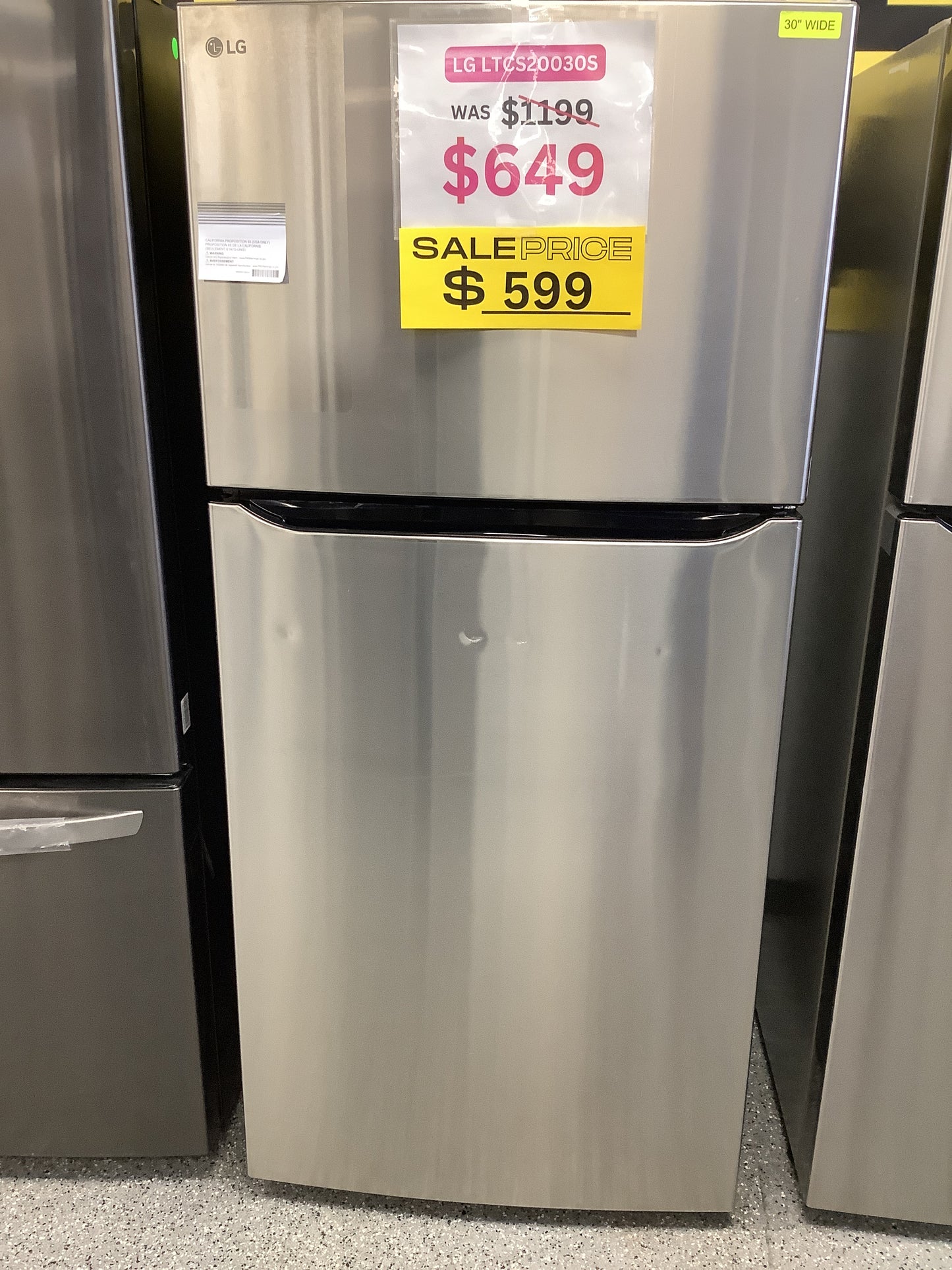LG 20.2-cu ft Top-Freezer Refrigerator with Ice Maker (Stainless Steel)