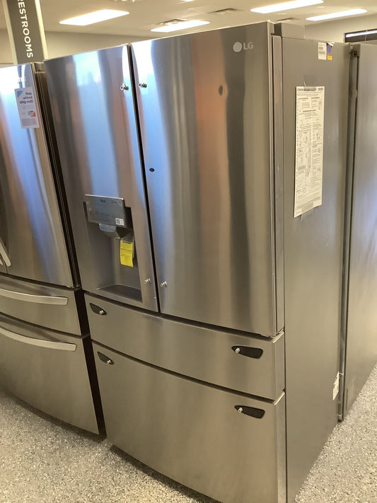 23 cu. ft. Smart Counter-Depth Refrigerator with Craft Ice