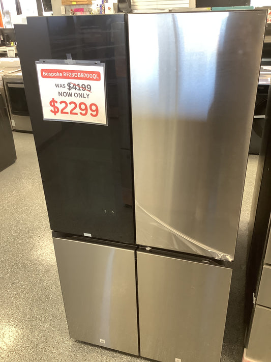 Samsung - Bespoke 23 Cu. Ft. 4-Door Flex French Door Counter Depth Refrigerator with Beverage Zone and Auto Open Door - Stainless Steel