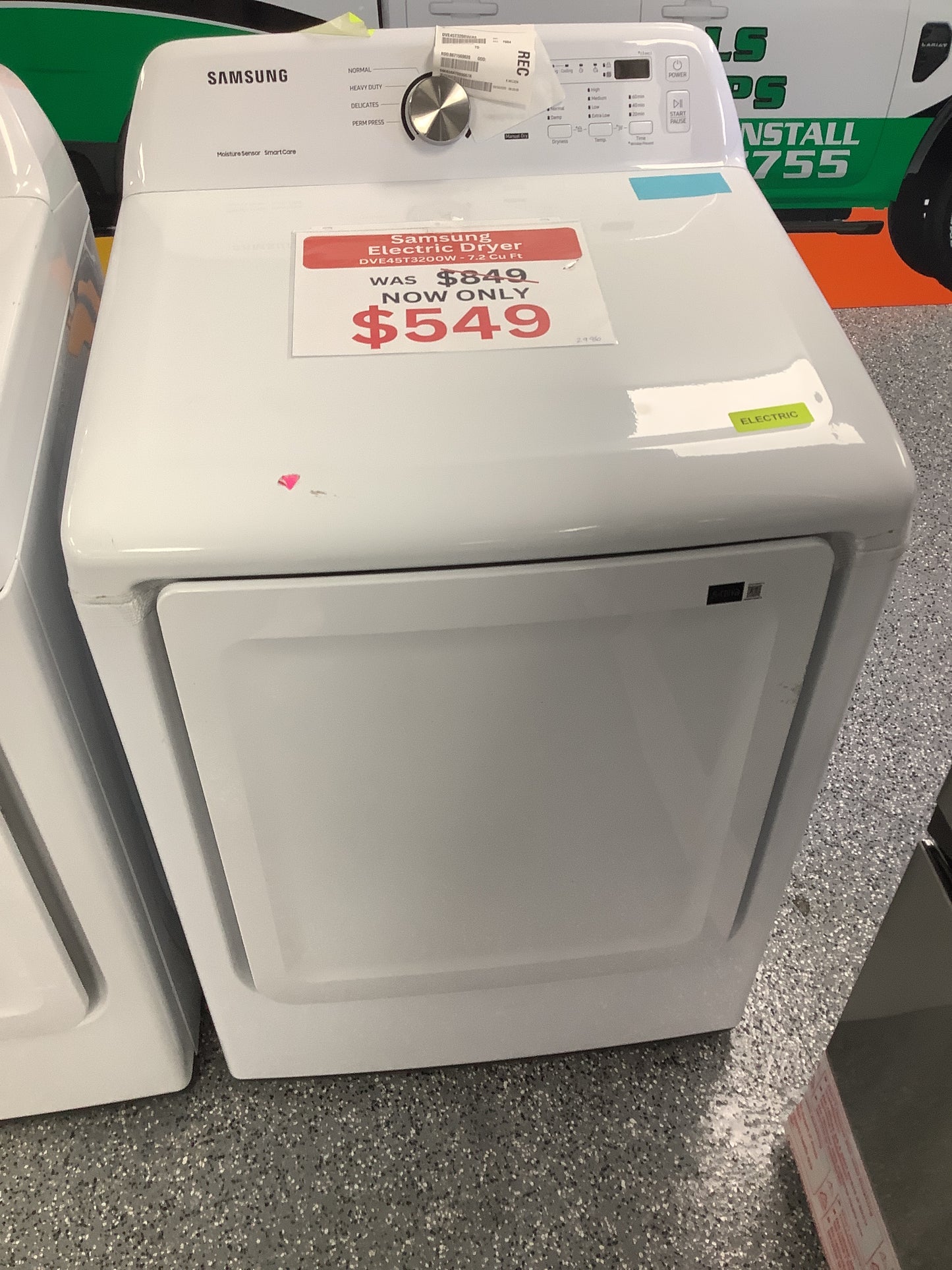 Samsung 7.5-cu ft Stackable Electric Dryer (White)