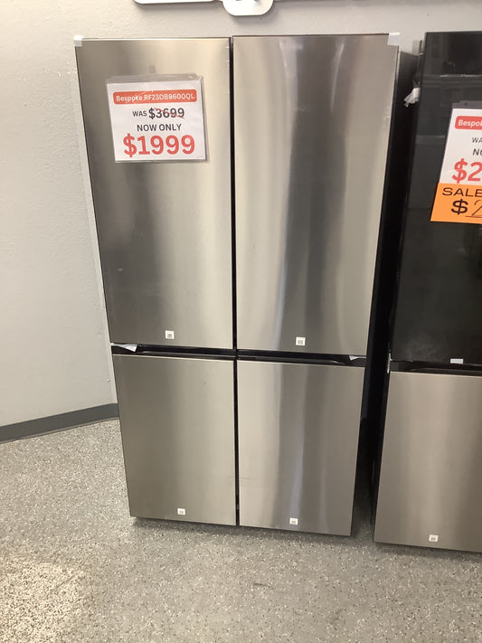 Samsung - Bespoke 23 Cu. Ft. 4-Door Flex French Door Counter Depth Refrigerator with Beverage Center - Stainless Steel