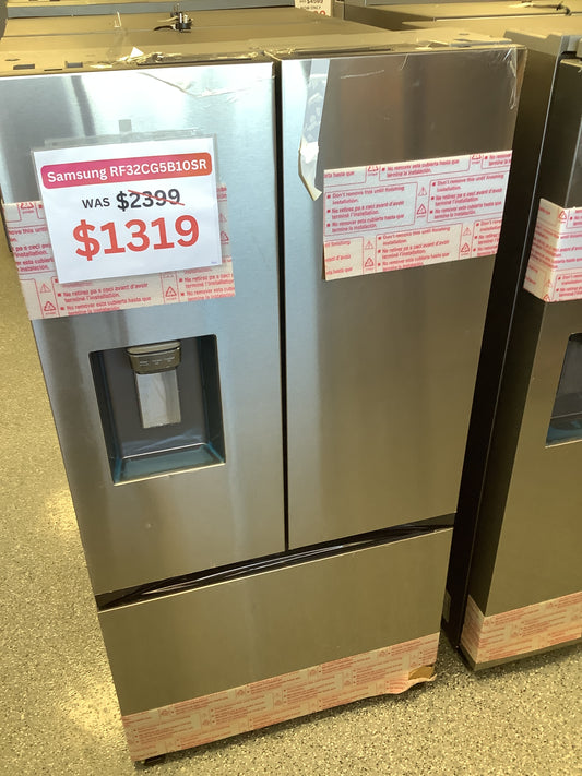 Samsung - 31 cu. ft. Mega Capacity 3-Door French Door Refrigerator with External Water and Ice Dispenser - Stainless Steel