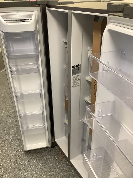 28 cu. ft. Smart Side-by-Side Refrigerator in Stainless Steel