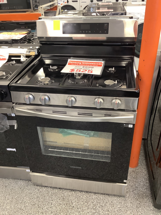 6.0 cu. ft. Smart Freestanding Gas Range with Integrated Griddle in Stainless Steel