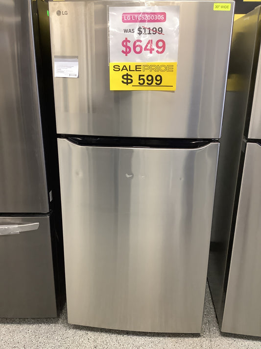 LG 20.2-cu ft Top-Freezer Refrigerator with Ice Maker (Stainless Steel)